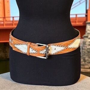 Michael Kors Tan‎ and Silver Bag with Elegant Design